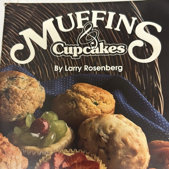 Cookbooks (4) - Picture 6 of 15